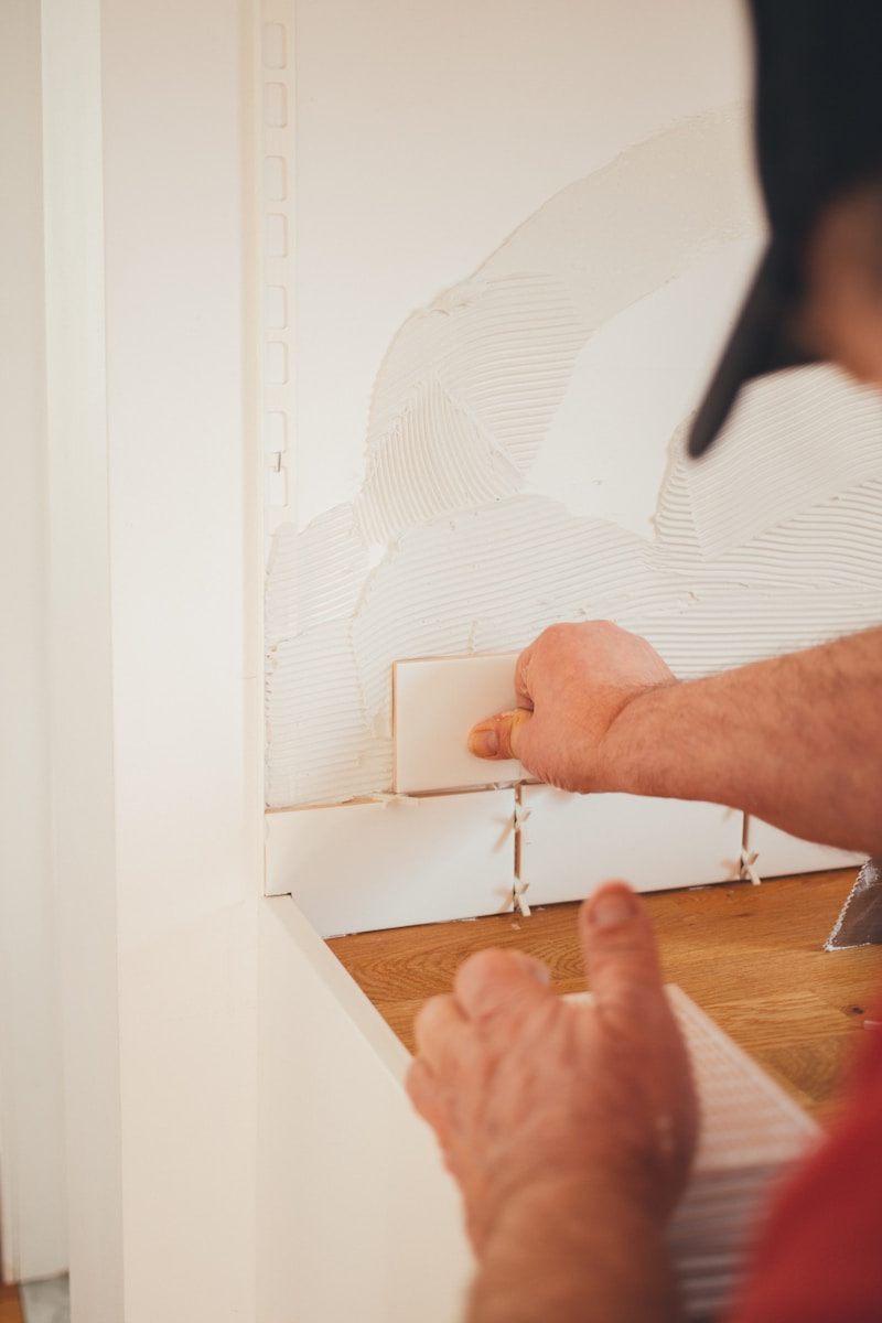 From Alps to Interiors: How Swiss Climate Shapes Wall Renovation Choices